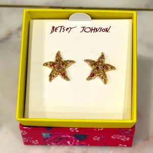 ✨NWT✨ Betsey Johnson Cruise Control Beach Starfish Ocean Stud Earrings Gold/Pink